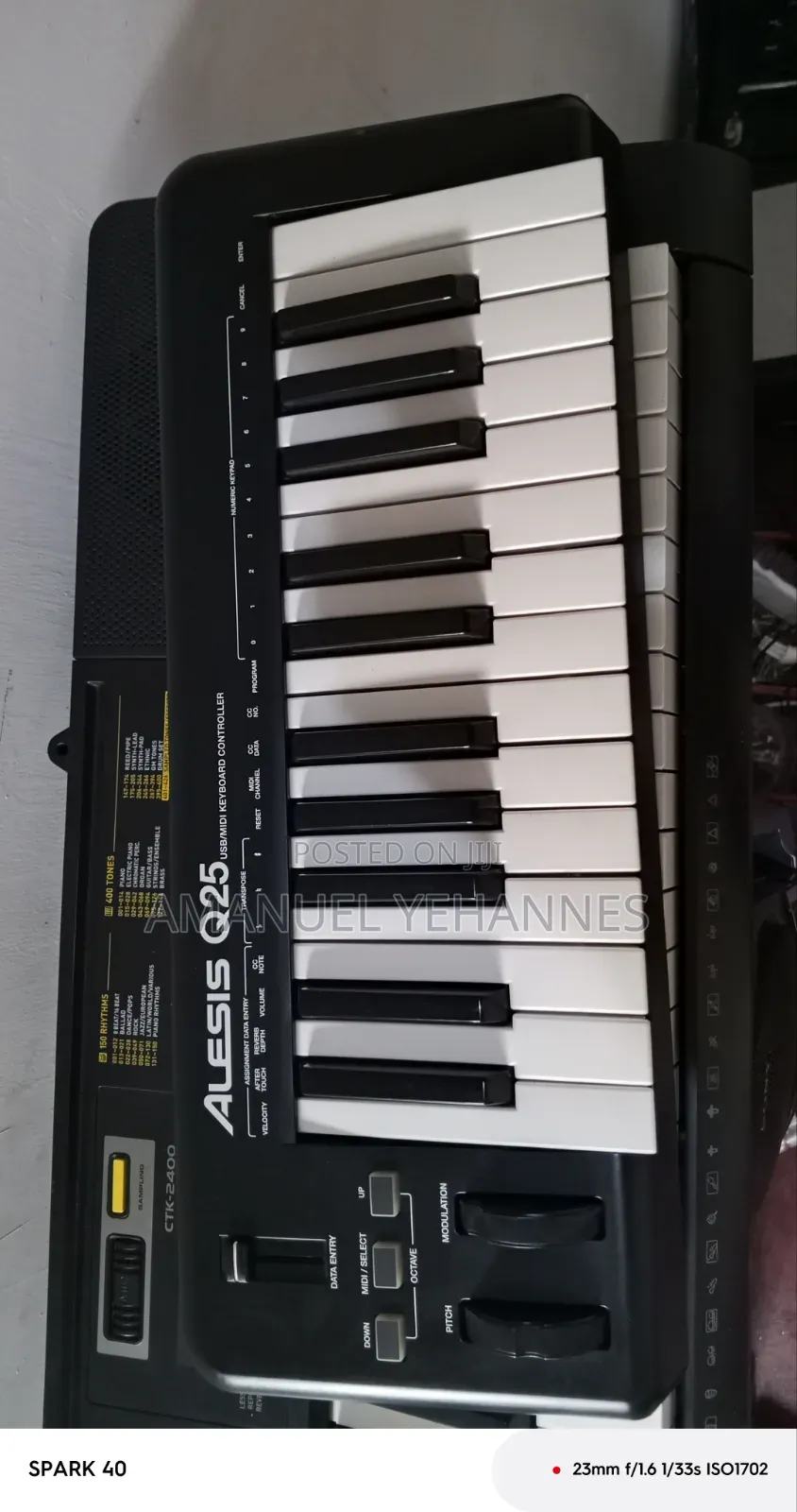 Alesis Q25 Midi Keyboard Piano