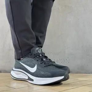 Nike Journey Run Shoes