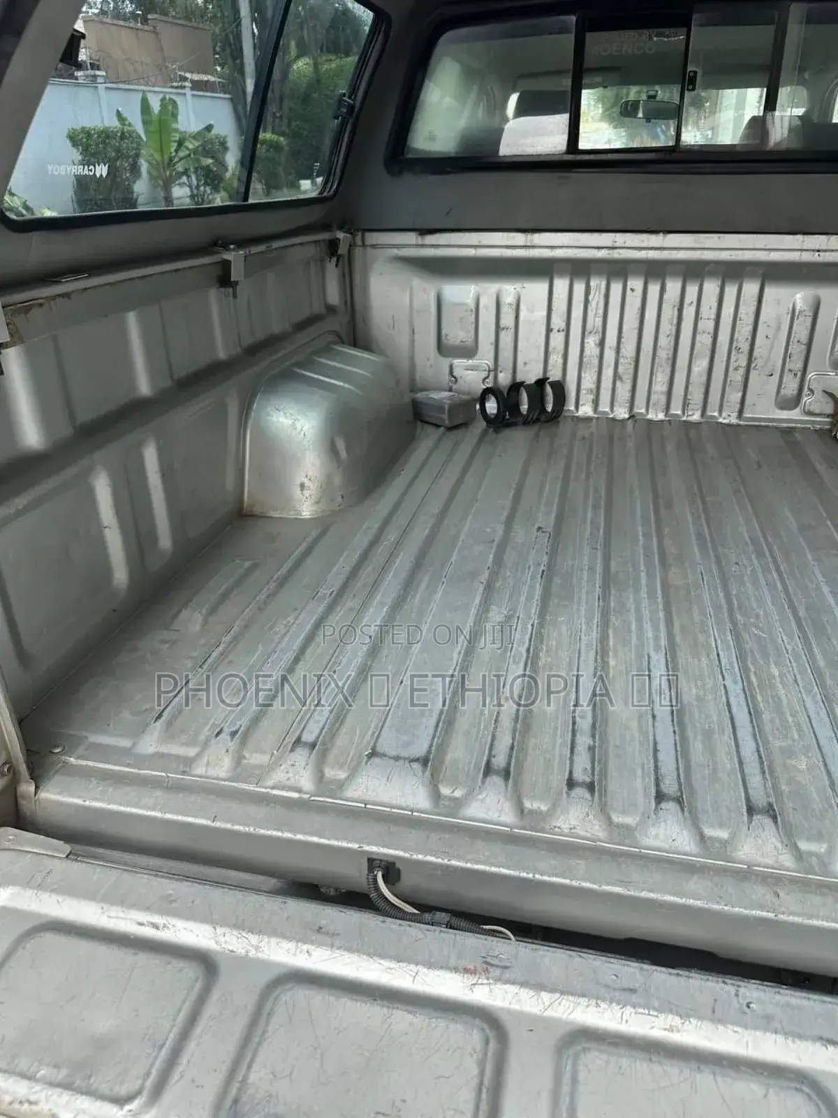 Nissan Frontier 2006 Gray
