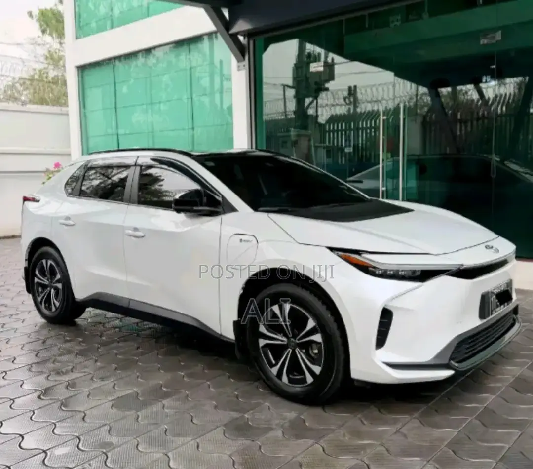 New Toyota bZ4X 2025 White