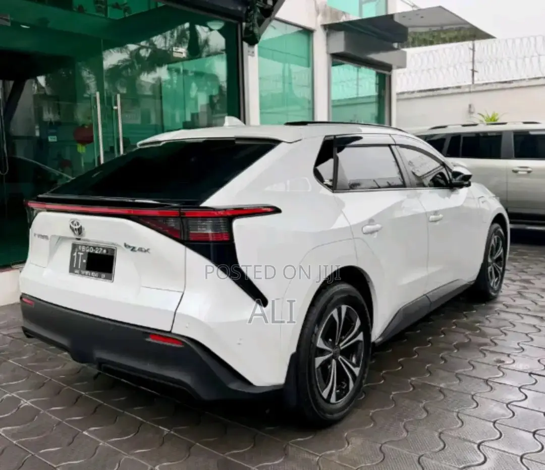 New Toyota bZ4X 2025 White