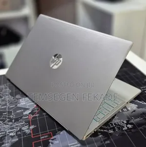 New Laptop HP Pavilion 15 8GB Intel Core i5 SSD 256GB
