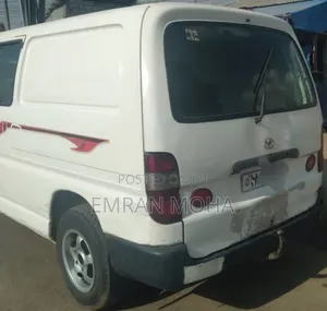 Toyota HiAce 1999 Beige