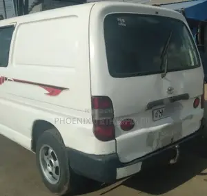 Toyota HiAce 1999 Beige
