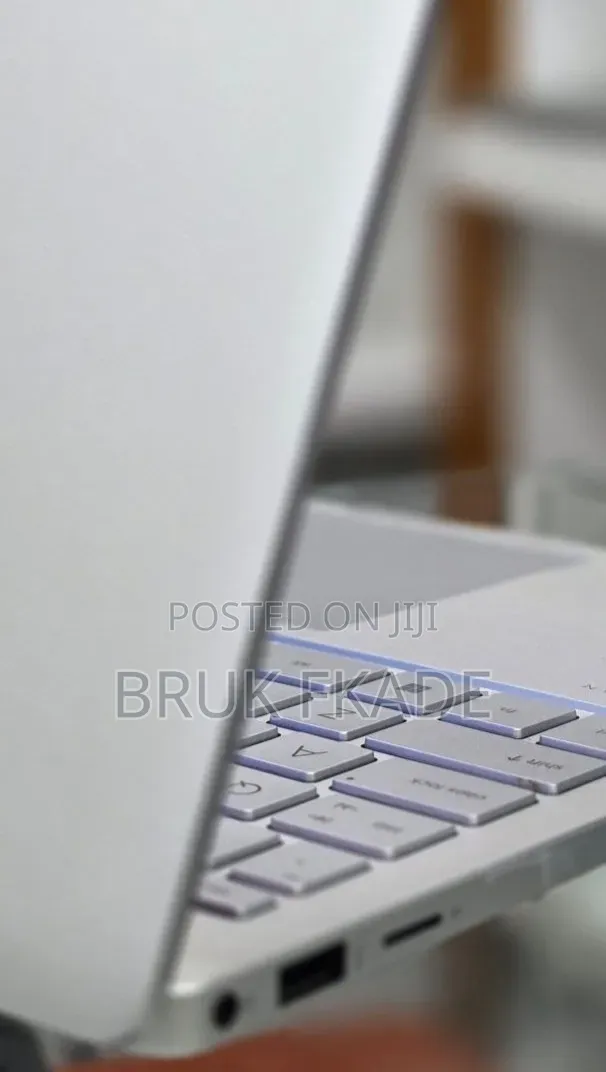 New Laptop HP Pavilion 14 16GB Intel Core i5 SSD 1T