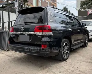 Toyota Land Cruiser 4.5 V8 GXR 2020 Black
