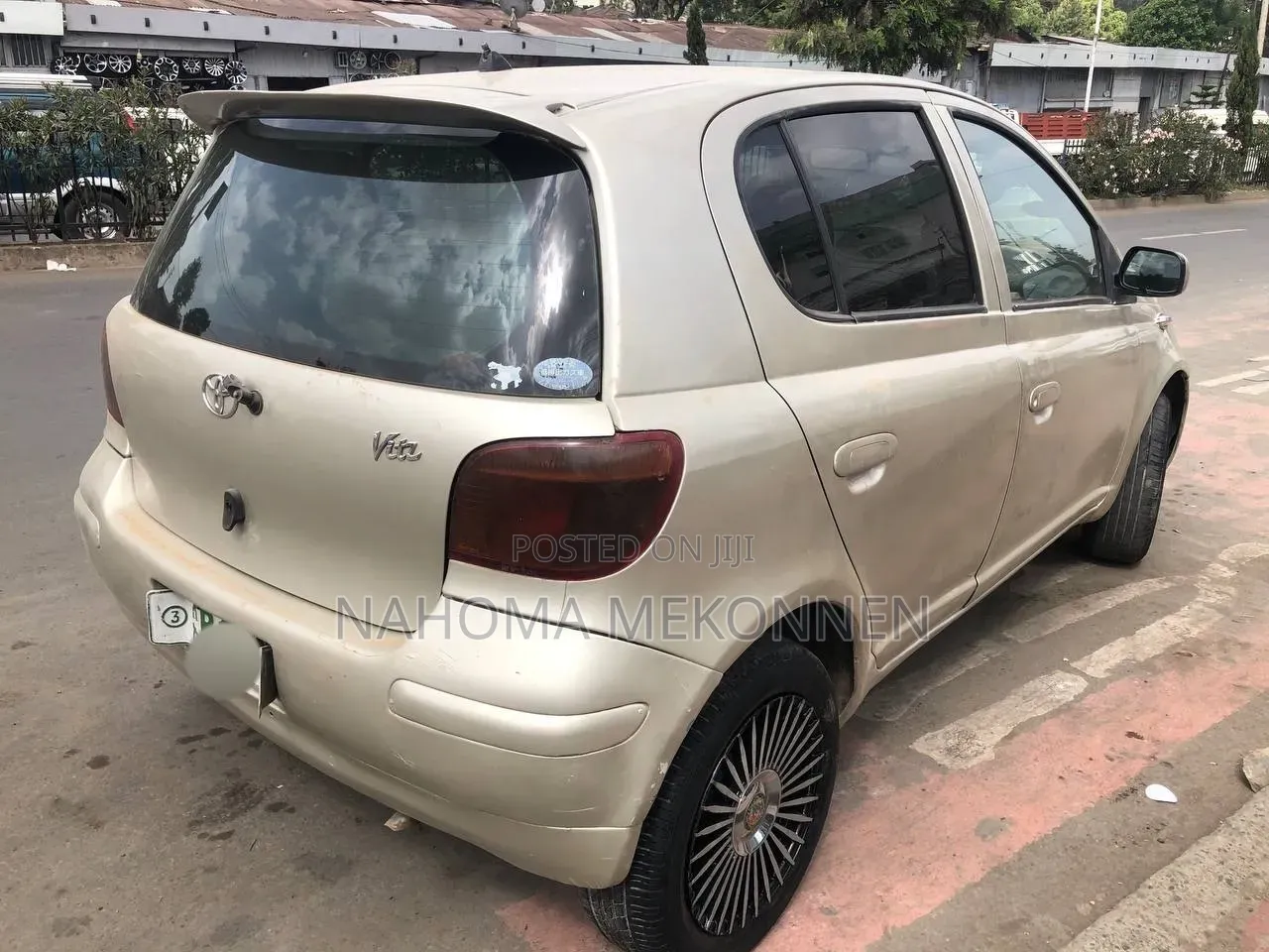 Toyota Vitz 2004 Gold