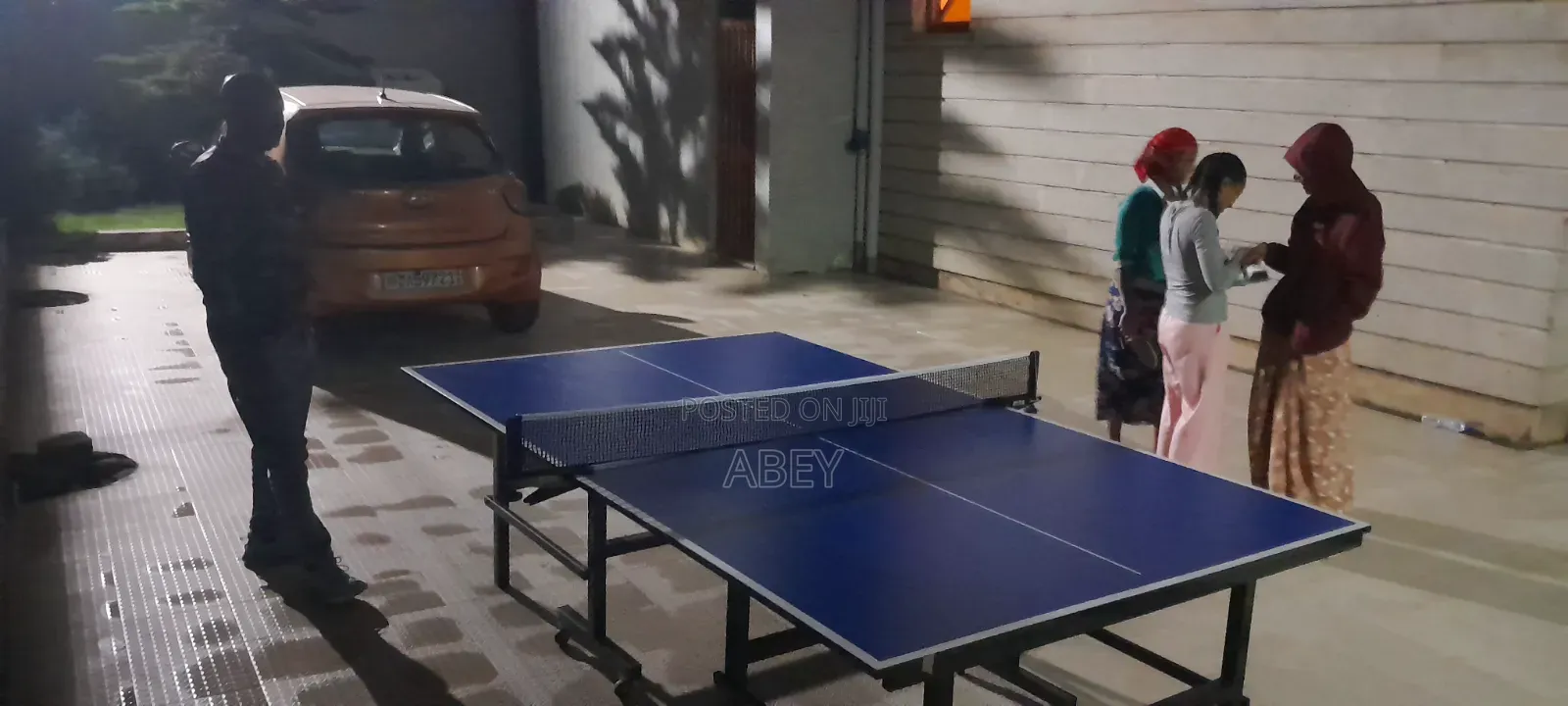 Table Tannis