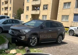 Hyundai Santa Fe 2014 Gray
