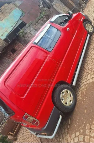 Toyota HiAce 2011 Red