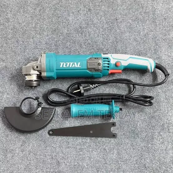 Total 1100w Angle Grinder
