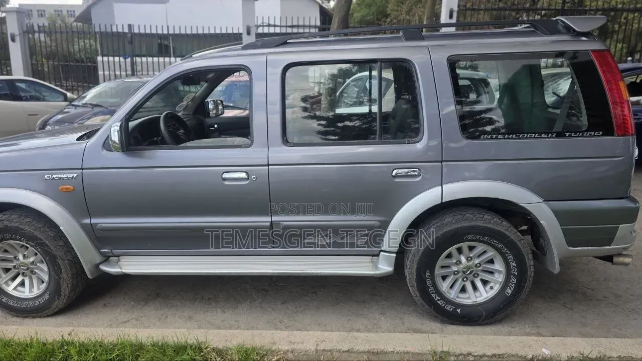 Ford Everest 2005 Silver