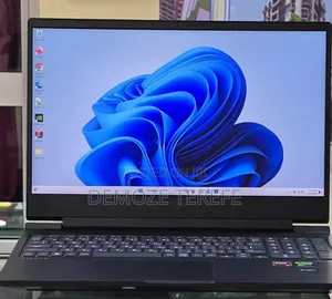 New Laptop HP Victus 15 16GB AMD Ryzen 7 SSD 1T