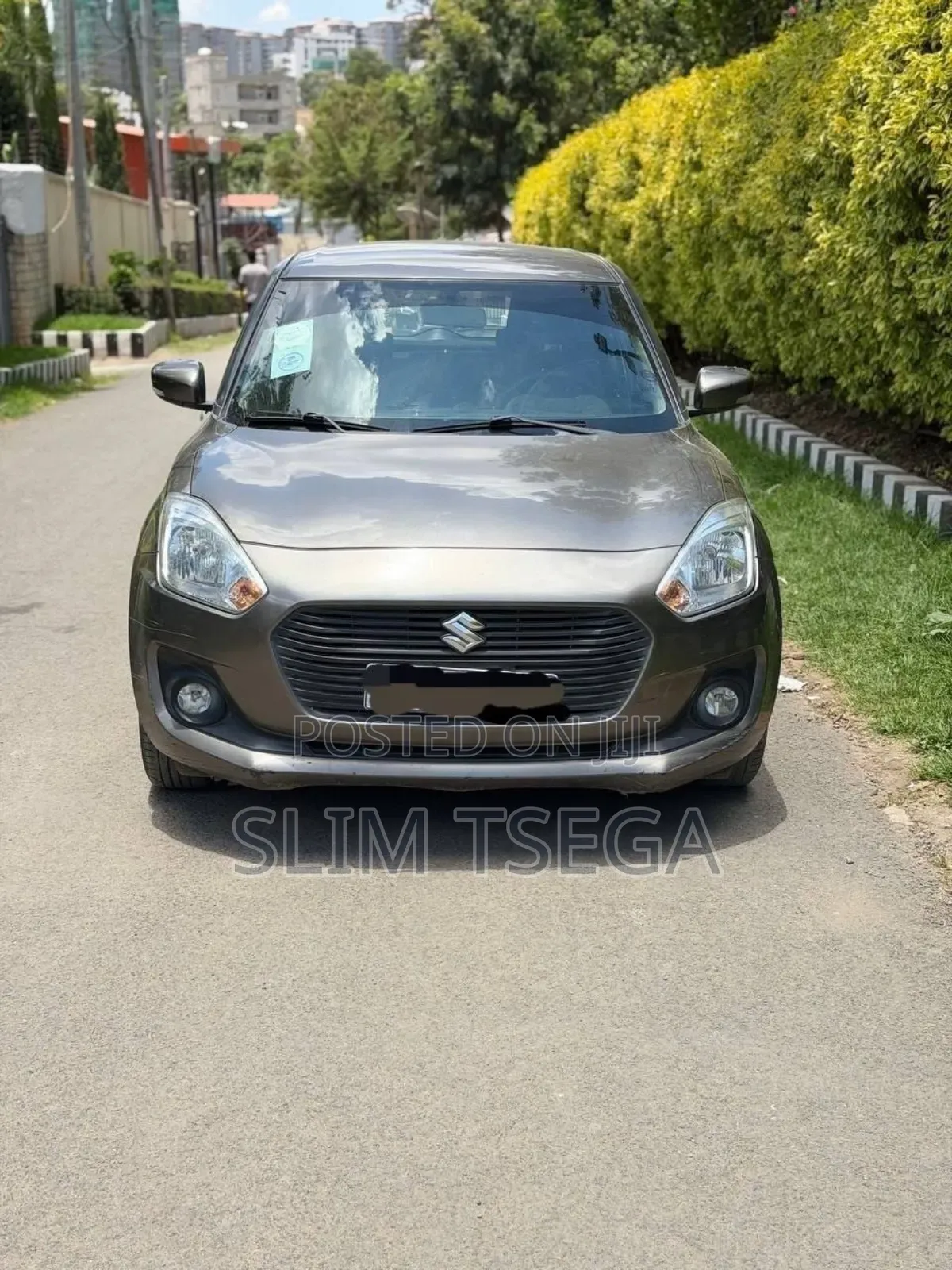 Suzuki Swift 2022 Gray