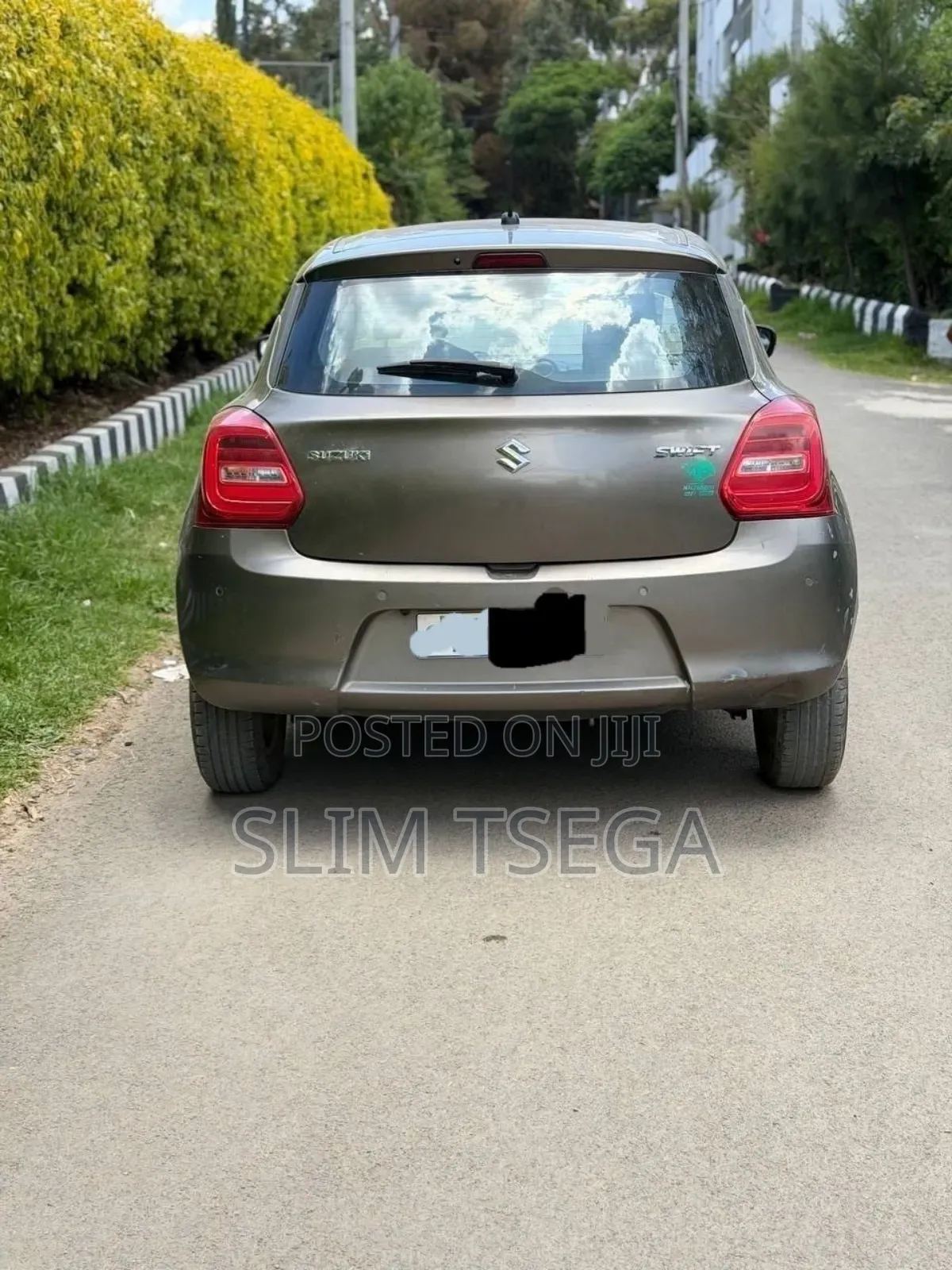 Suzuki Swift 2022 Gray