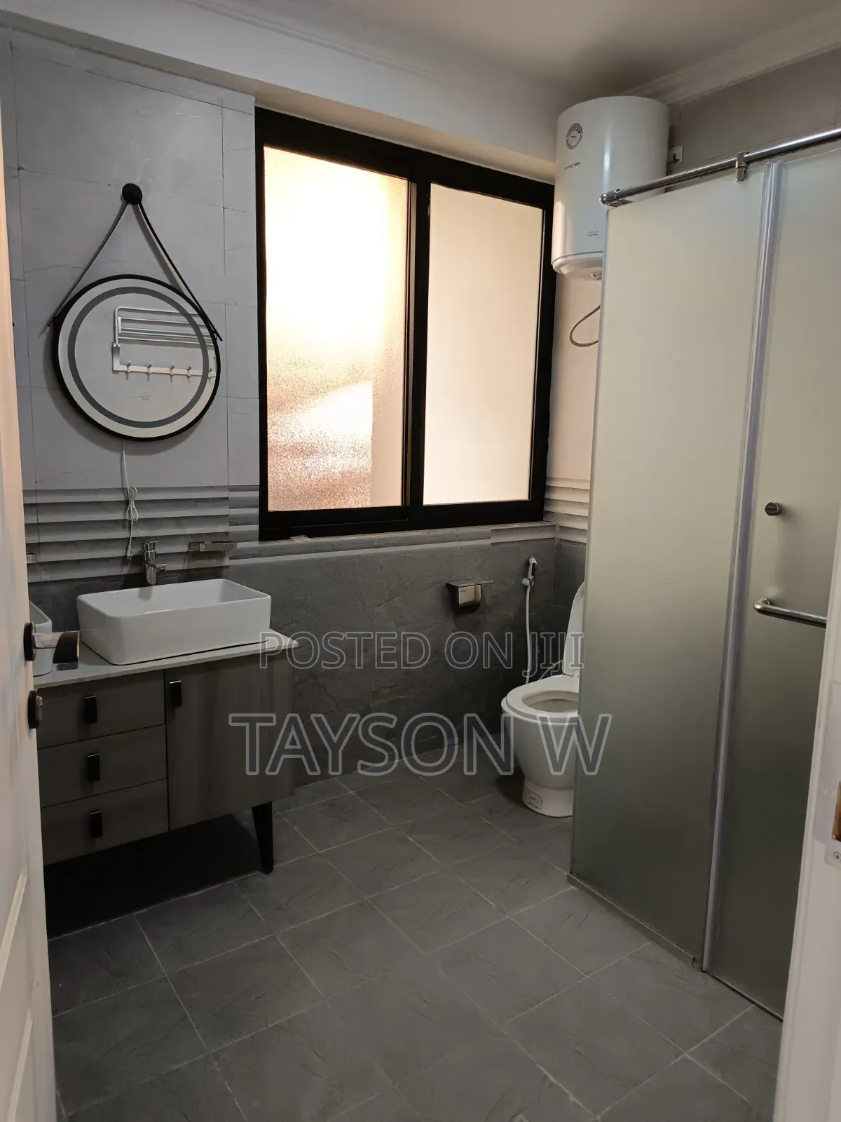 6bdrm House in Bole for sale