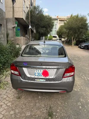 Suzuki Dzire 2023 Silver
