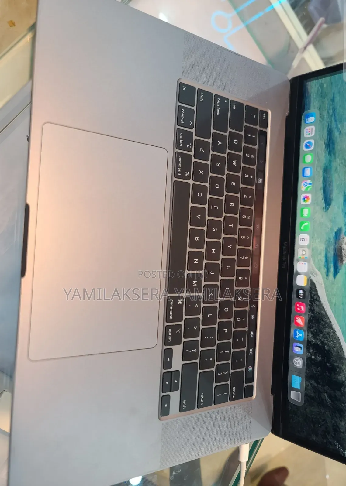 New Laptop Apple MacBook Pro 2019 32GB Intel Core i9 SSD 1T