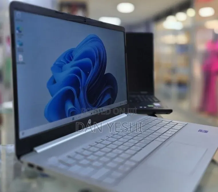 New Laptop HP Stream Notebook 16GB Intel Core i7 SSD 512GB
