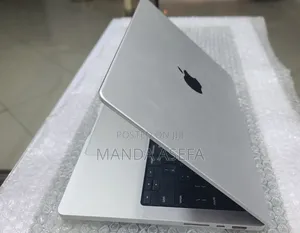 New Laptop Apple MacBook Pro M1 16GB Apple M1 Pro SSD 512GB