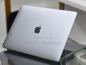 New Laptop Apple MacBook Air 2020 M1 8GB Intel Core i7 SSD 256GB