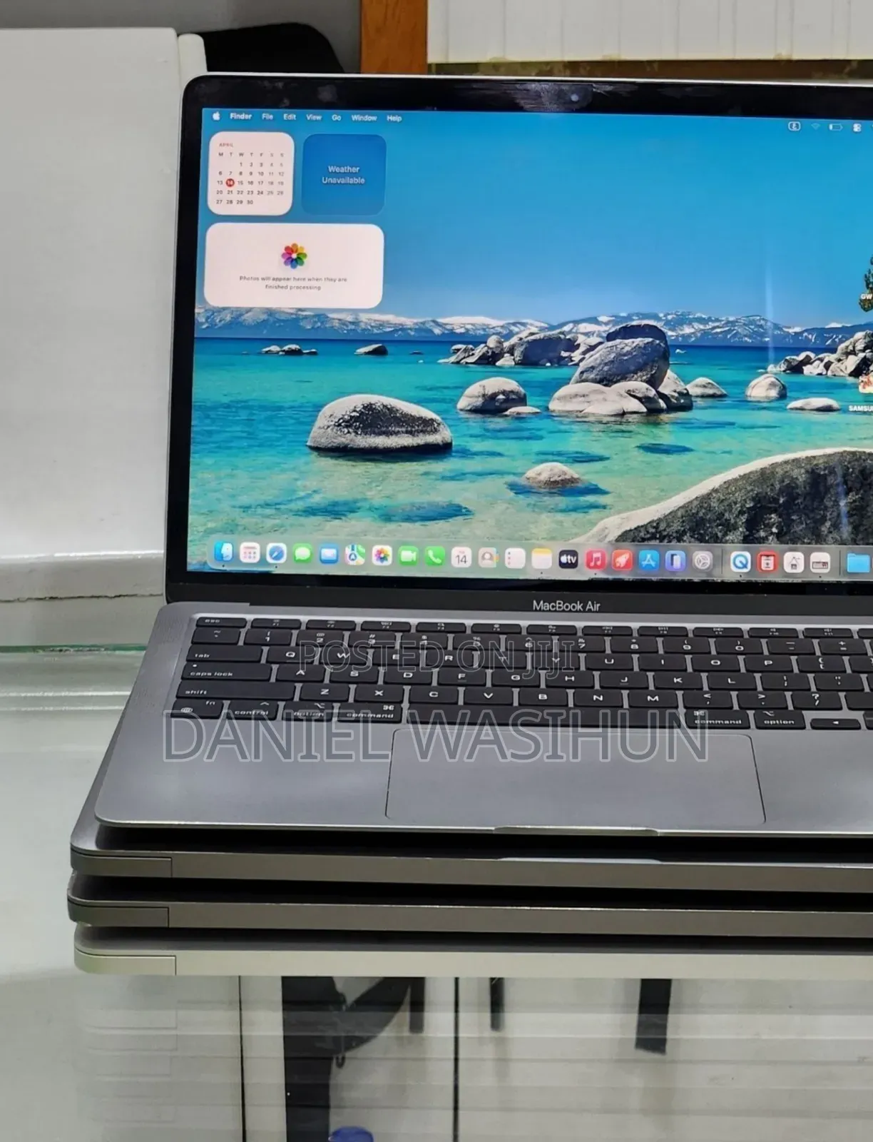New Laptop Apple MacBook Air 2020 M1 8GB Intel Core i7 SSD 256GB