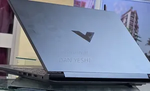 New Laptop HP Victus 15 16GB AMD Ryzen 7 SSD 1T