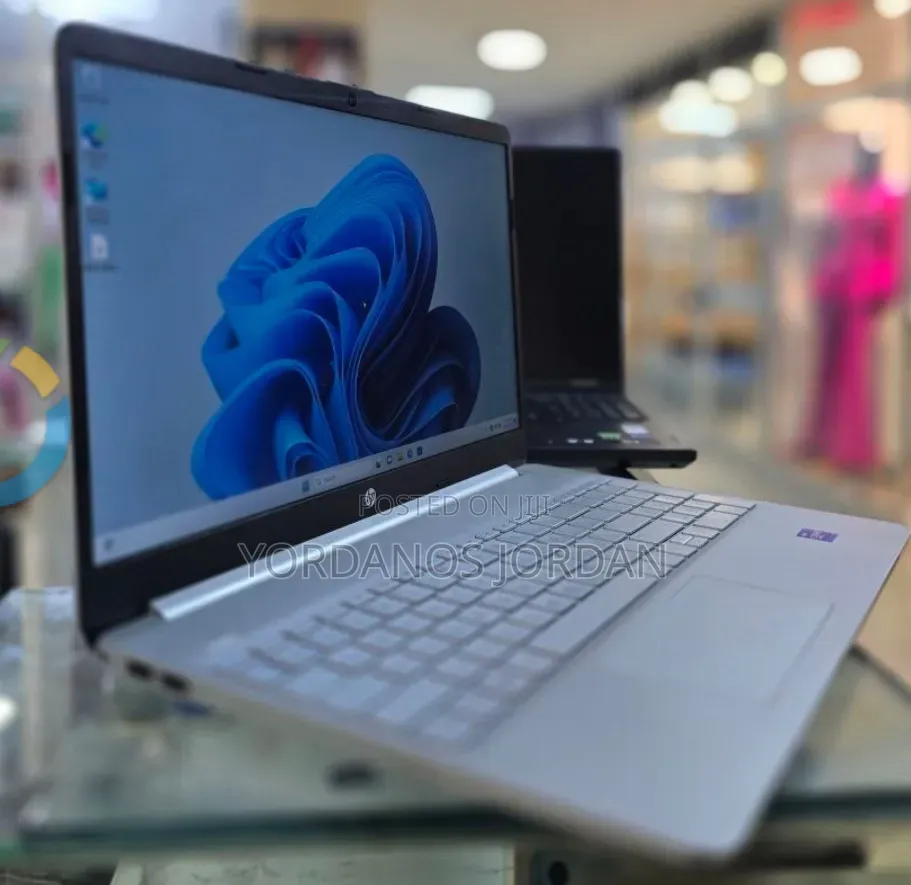 New Laptop HP Stream Notebook 16GB Intel Core i7 SSD 512GB