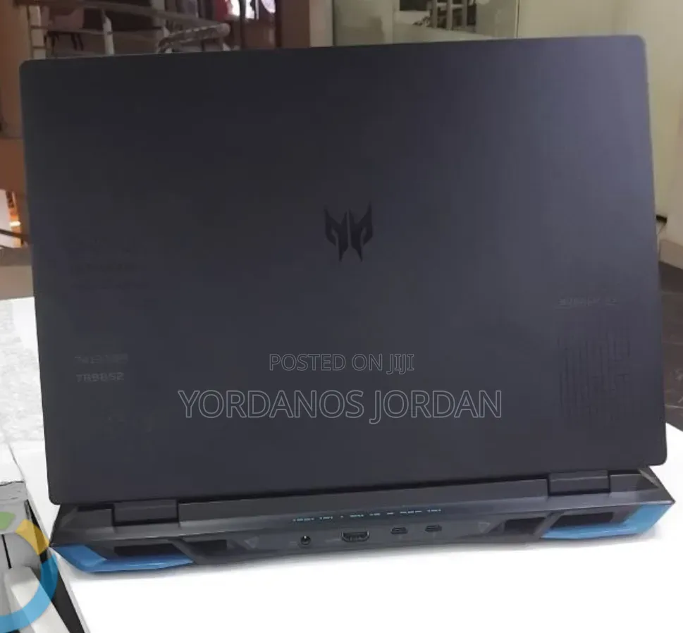 New Laptop Acer Predator Helios 18 PH18-71 16GB Intel Core i9 SSD 1T