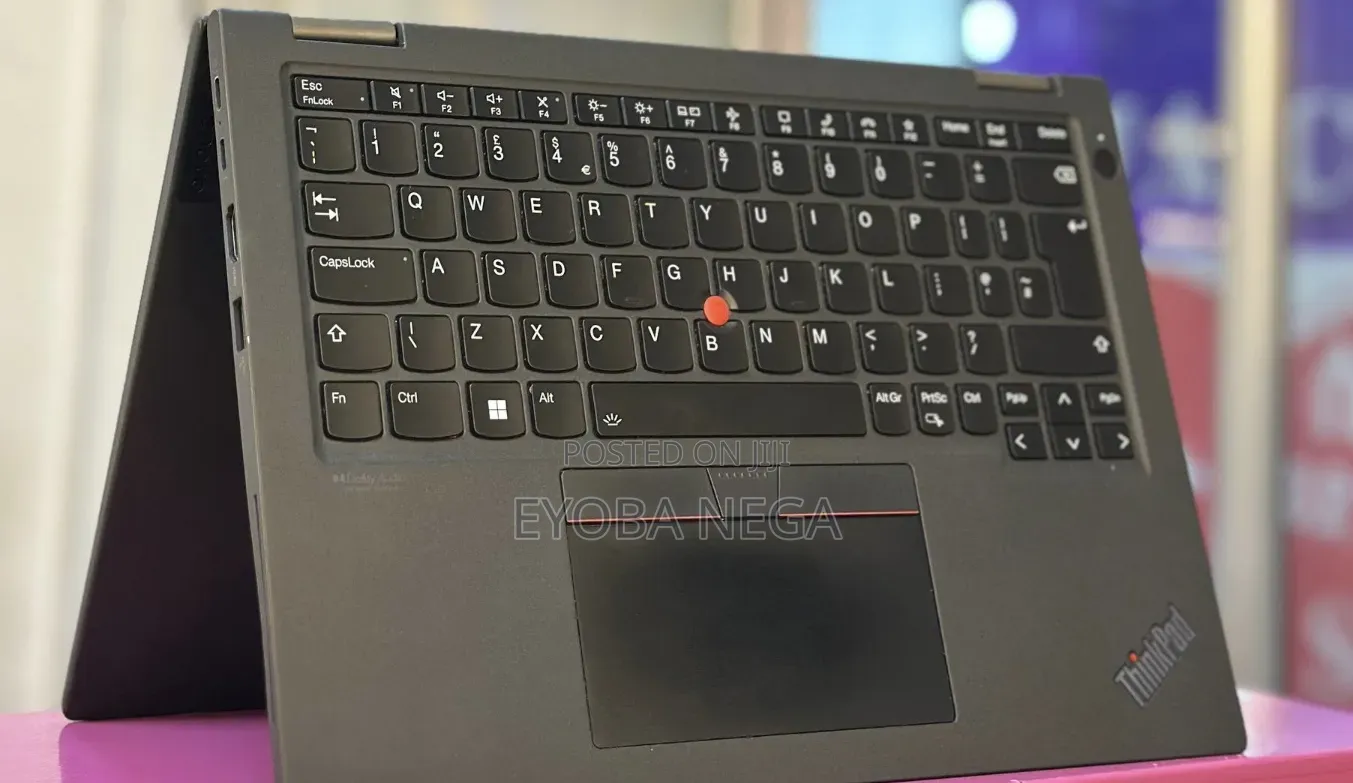 New Laptop Lenovo ThinkPad x13 Yoga 16GB Intel Core i7 SSD 512GB