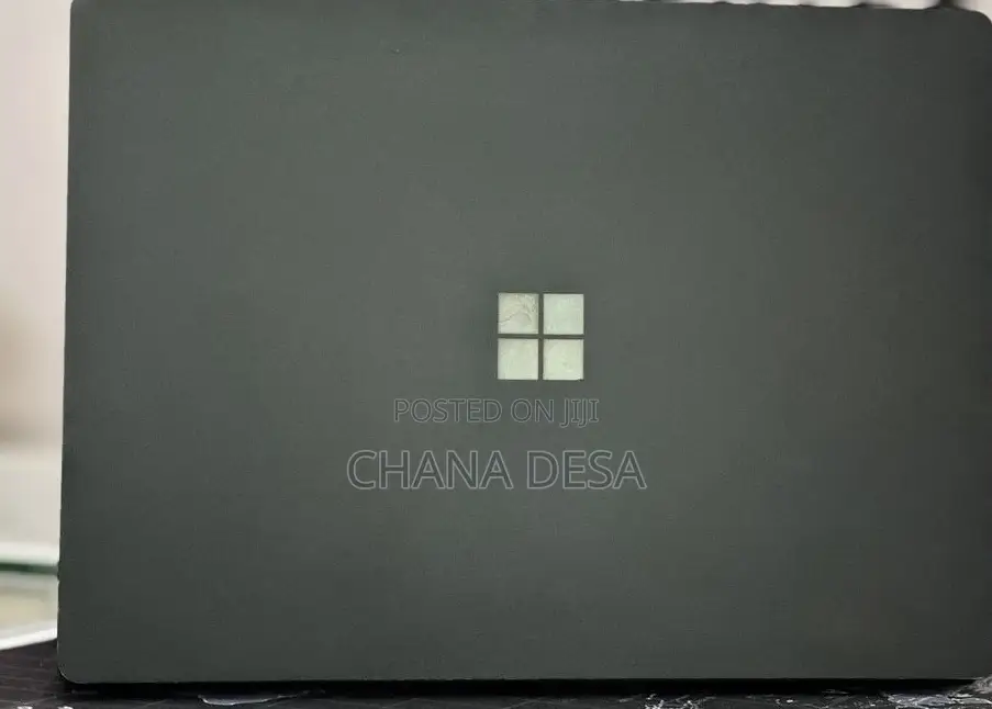 New Laptop Microsoft Surface 16GB Intel Core i7 SSD 512GB