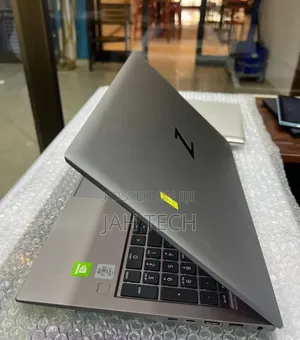 New Laptop HP ZBook Studio G8 16GB Intel Core i7 SSD 512GB
