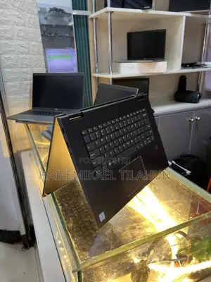 New Laptop Lenovo Yoga 7i 8GB Intel Core i5 SSD 256GB