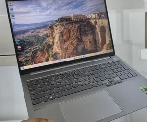 New Laptop Lenovo 32GB Intel Core i7 SSD 1T