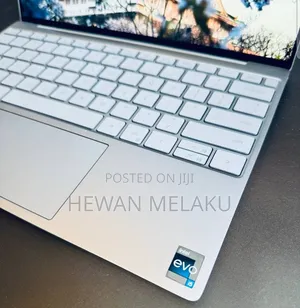 New Laptop Dell XPS 13 8GB Intel Core i5 SSD 256GB