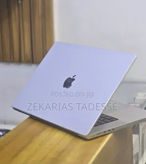 New Laptop Apple MacBook Pro M1 32GB Apple M1 Pro SSD 512GB