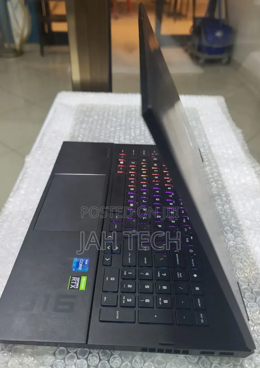 New Laptop HP Omen 16 16GB Intel Core i7 SSD 512GB