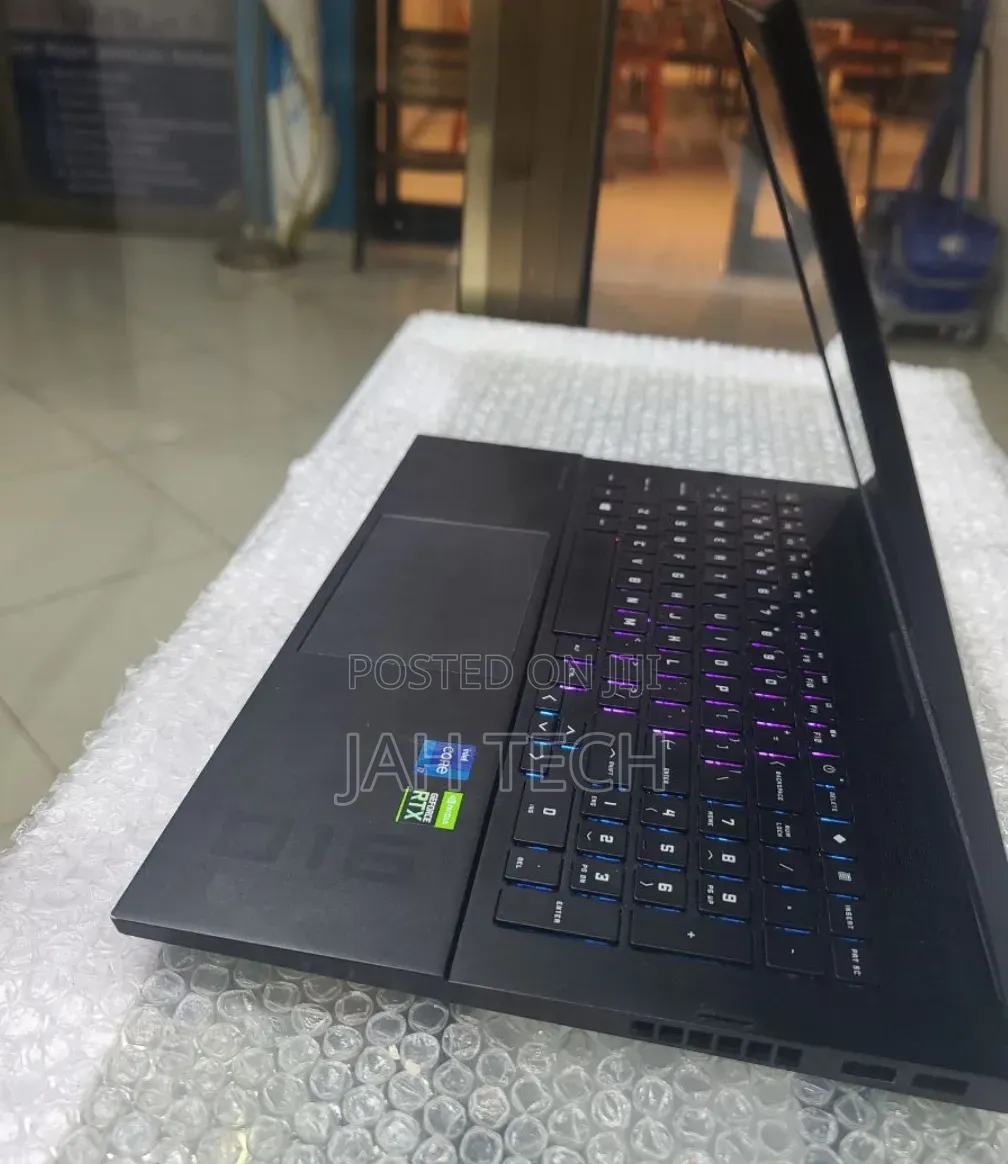 New Laptop HP Omen 16 16GB Intel Core i7 SSD 512GB