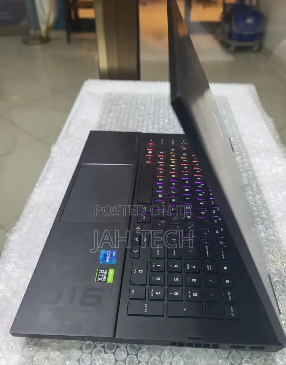 New Laptop HP Omen 16 16GB Intel Core i7 SSD 512GB