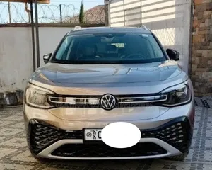 Volkswagen ID.6 2024 Pink