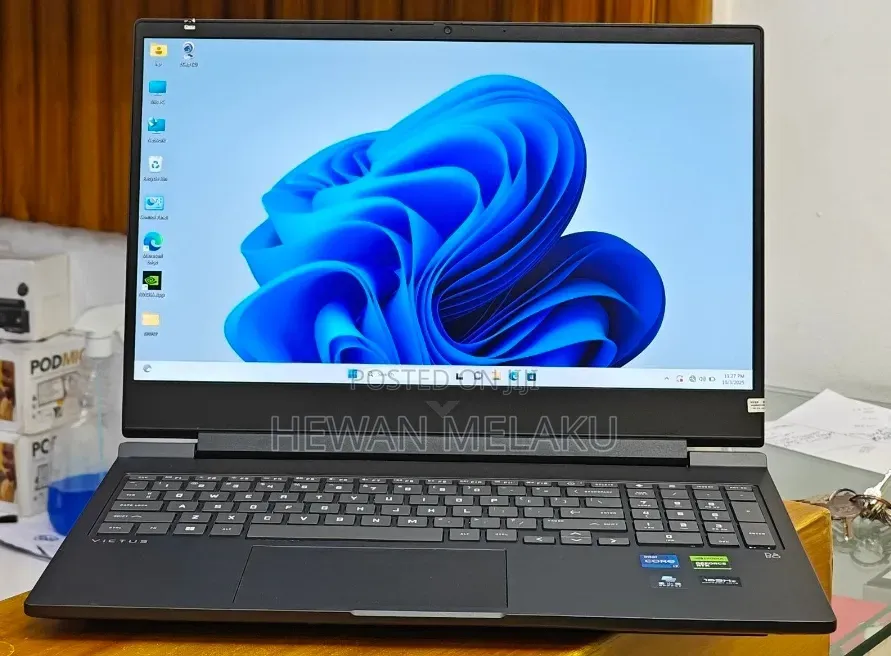 New Laptop HP Victus 16 16GB Intel Core i7 SSD 1T