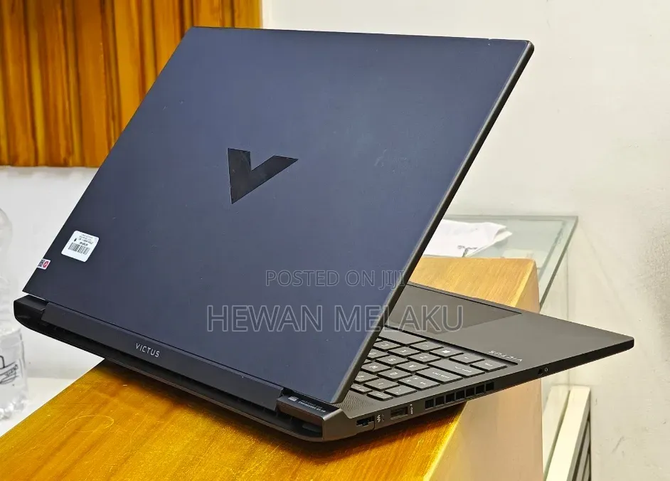 New Laptop HP Victus 16 16GB Intel Core i7 SSD 1T