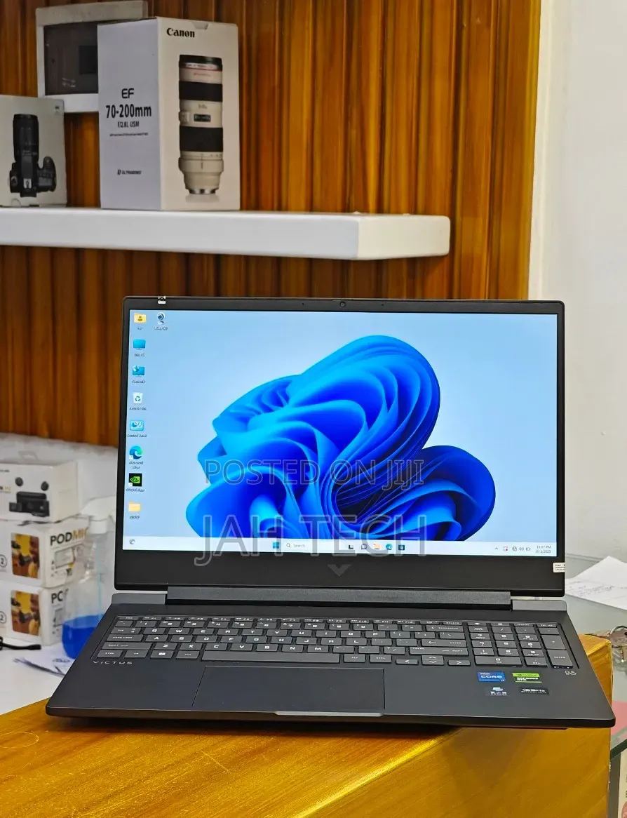 New Laptop HP Victus 16 16GB Intel Core i7 SSD 1T