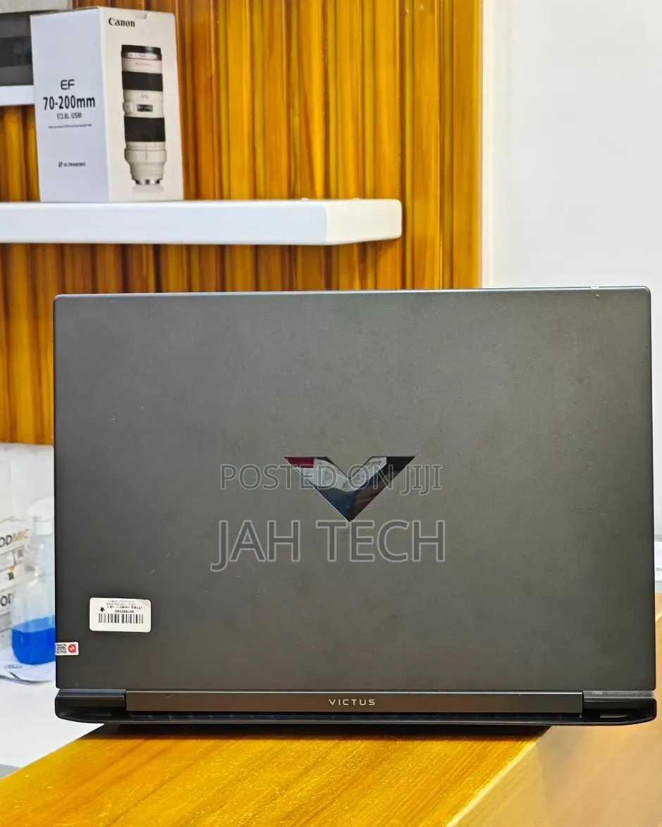 New Laptop HP Victus 16 16GB Intel Core i7 SSD 1T