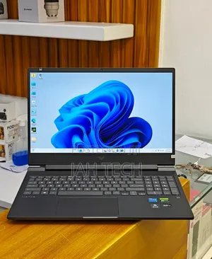 New Laptop HP Victus 16 16GB Intel Core i7 SSD 1T