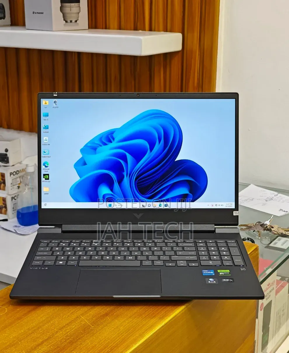New Laptop HP Victus 16 16GB Intel Core i7 SSD 1T