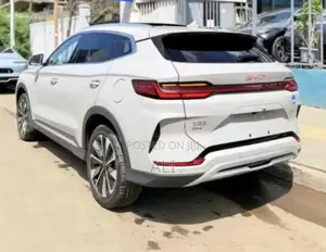New BYD Song Plus DM-i 2025 Gold
