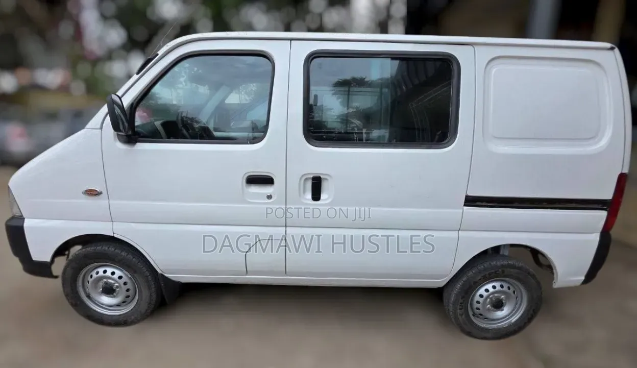 Suzuki Eeco 2025 White
