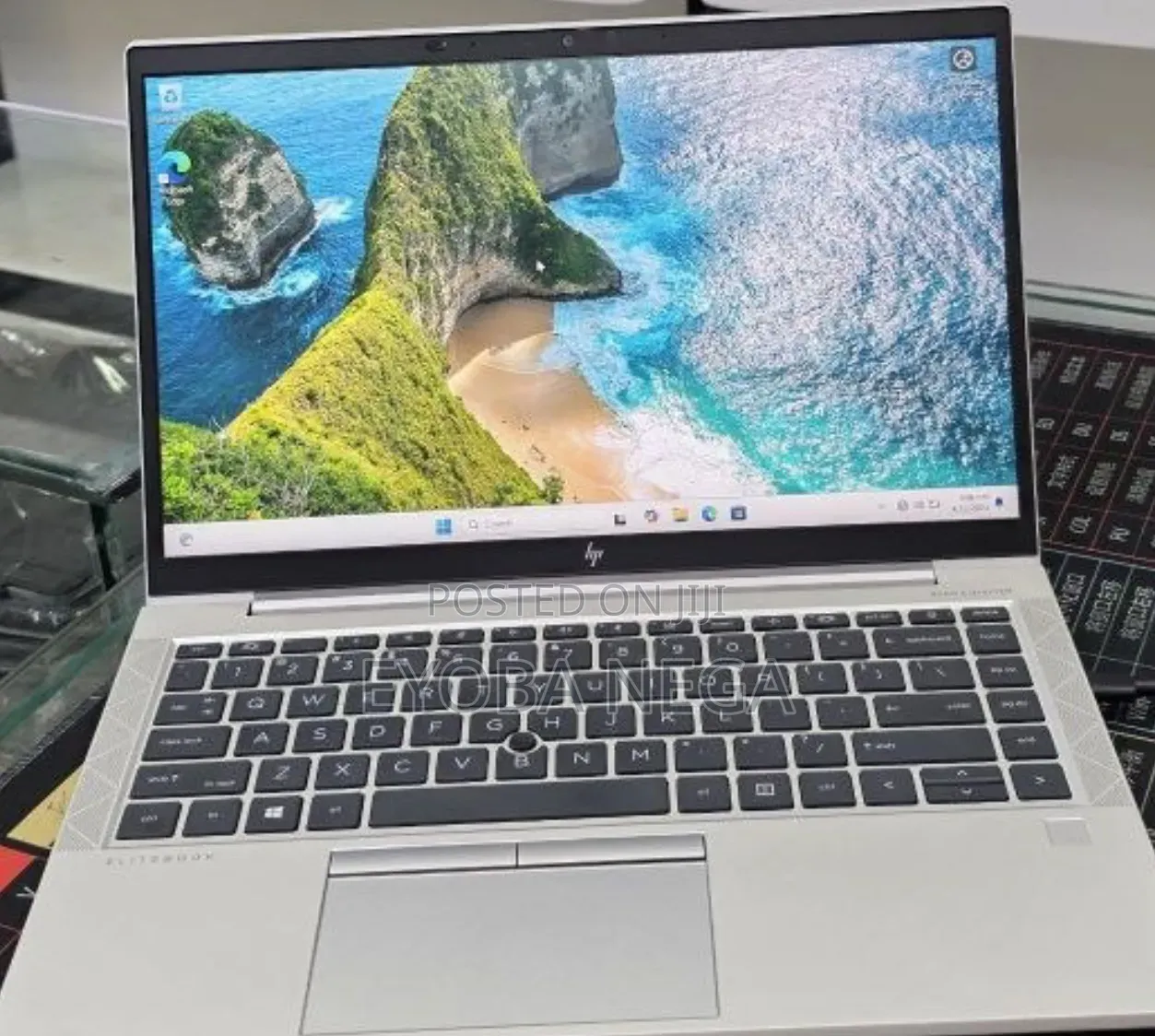 New Laptop HP EliteBook 845 G7 16GB AMD Ryzen 5 SSD 512GB