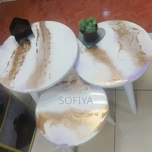 የኮፊ እና መጅሊስ ቴብል